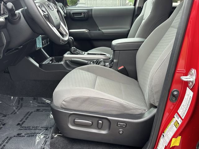 Used 2022 Toyota Tacoma SR5 w/ Technology Package RWD image 11