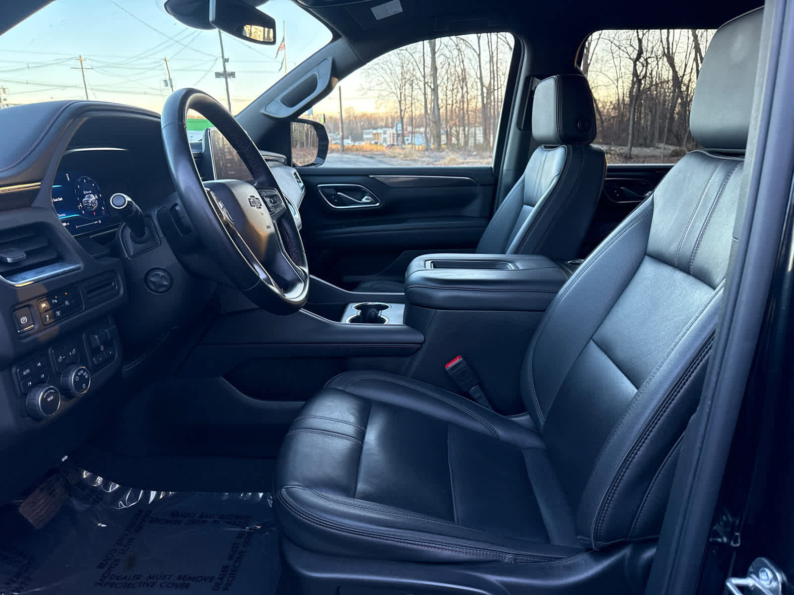 Used 2024 Chevrolet Suburban RST w/ Luxury Package image 14