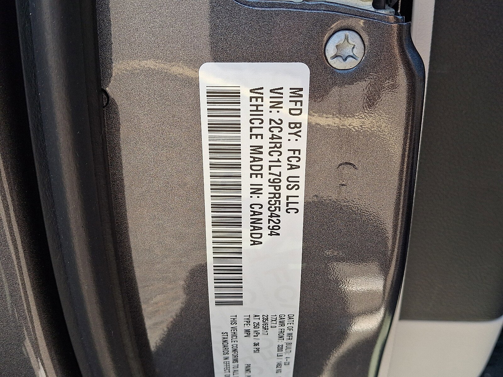 Used 2023 Chrysler Pacifica Touring-L FWD image 26