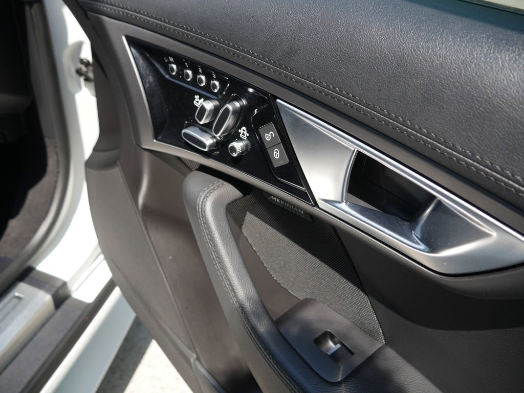 Used 2017 Jaguar F-TYPE S AWD/4WD image 20