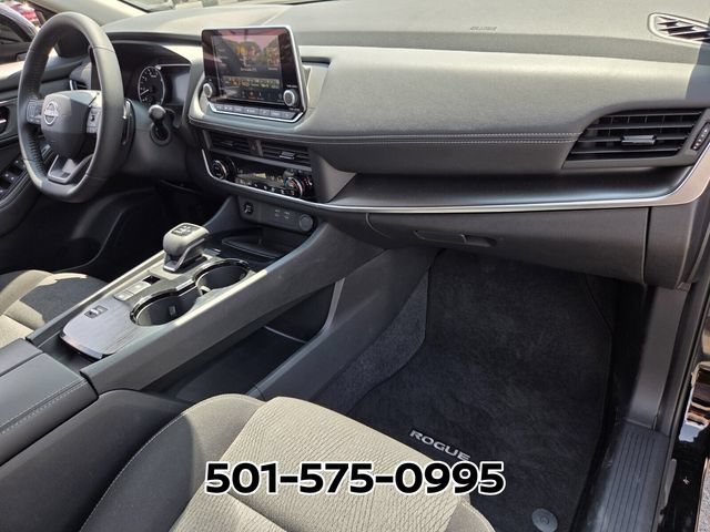 Used 2026 Nissan Rogue SV w/ Cold Weather Package FWD image 18