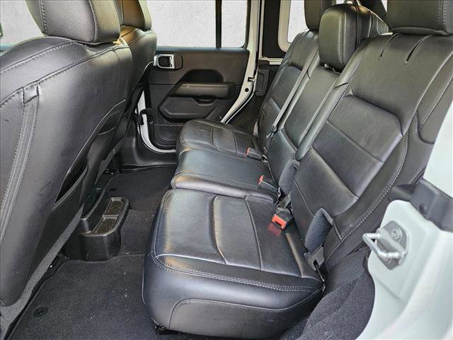 Used 2020 Jeep Wrangler Unlimited Sahara image 17
