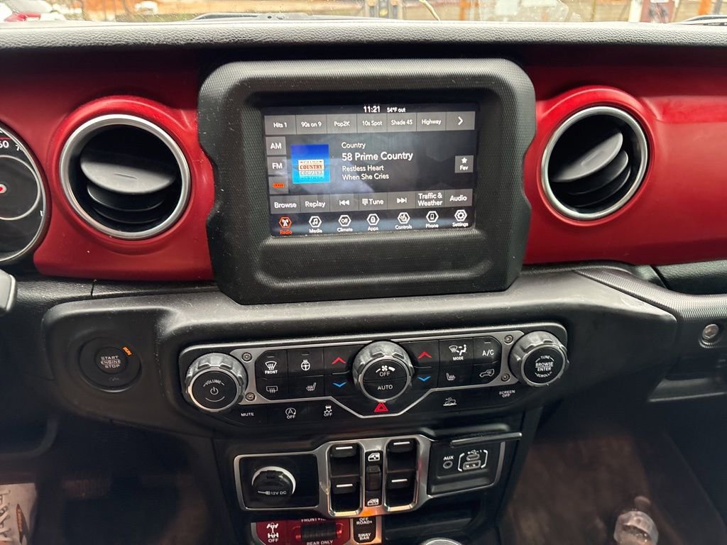 Used 2021 Jeep Wrangler Unlimited Rubicon w/ Xtreme Recon 35" Tire Package image 16