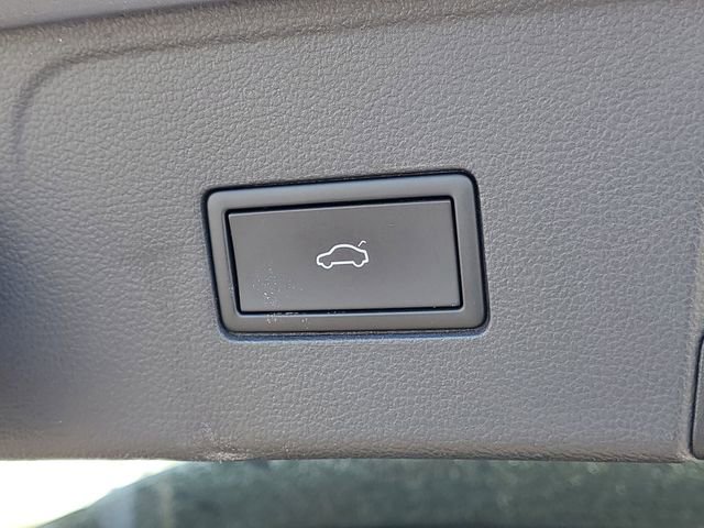 Used 2024 Volkswagen Atlas SE image 9