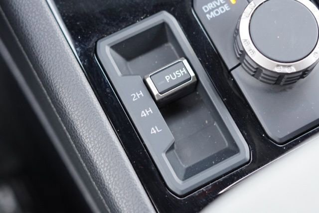 Used 2025 Toyota Tundra Limited image 40