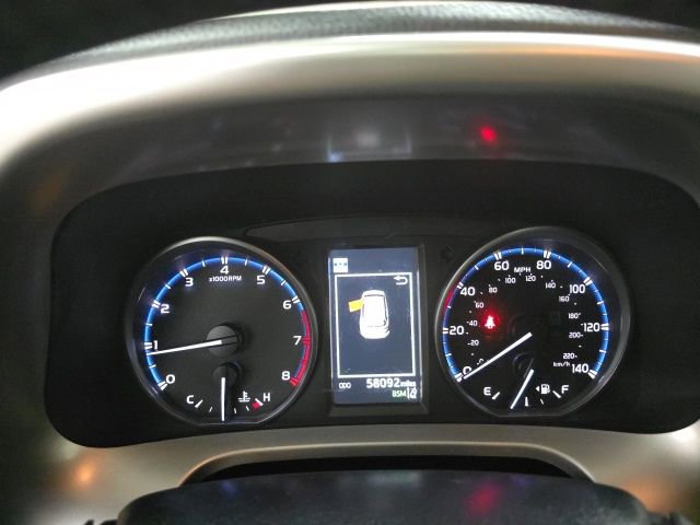 Used 2018 Toyota RAV4 XLE w/ Plus Extra Value Package AWD/4WD image 20