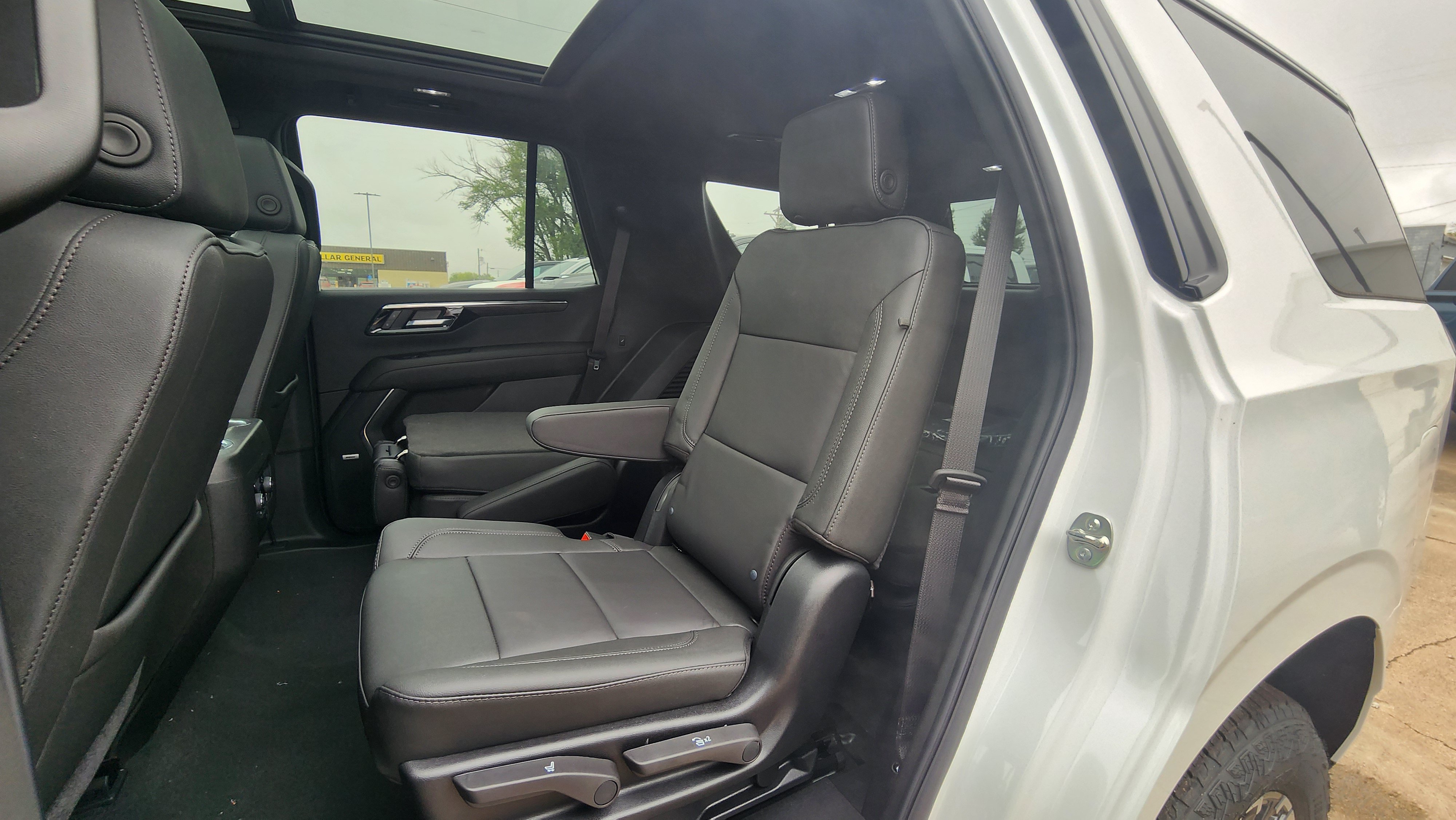 New 2026 Chevrolet Tahoe Z71 w/ Comfort Package AWD/4WD image 18