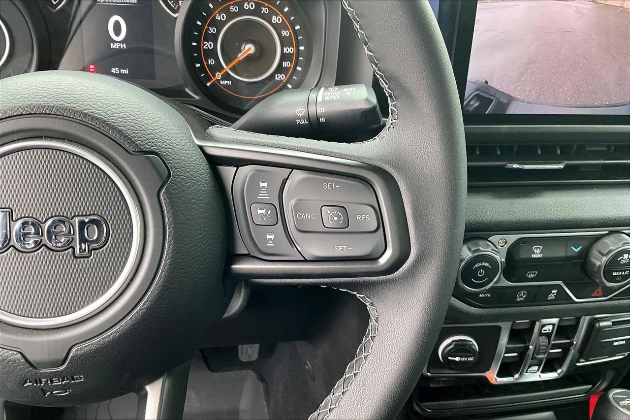 New 2025 Jeep Gladiator Sport image 26