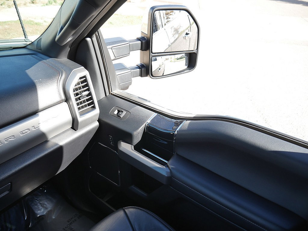 Used 2020 Ford F250 Platinum w/ FX4 Off-Road Package AWD/4WD image 25