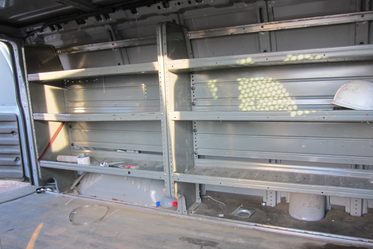 Used 2020 Chevrolet Express 3500 w/ Driver Convenience Package image 14