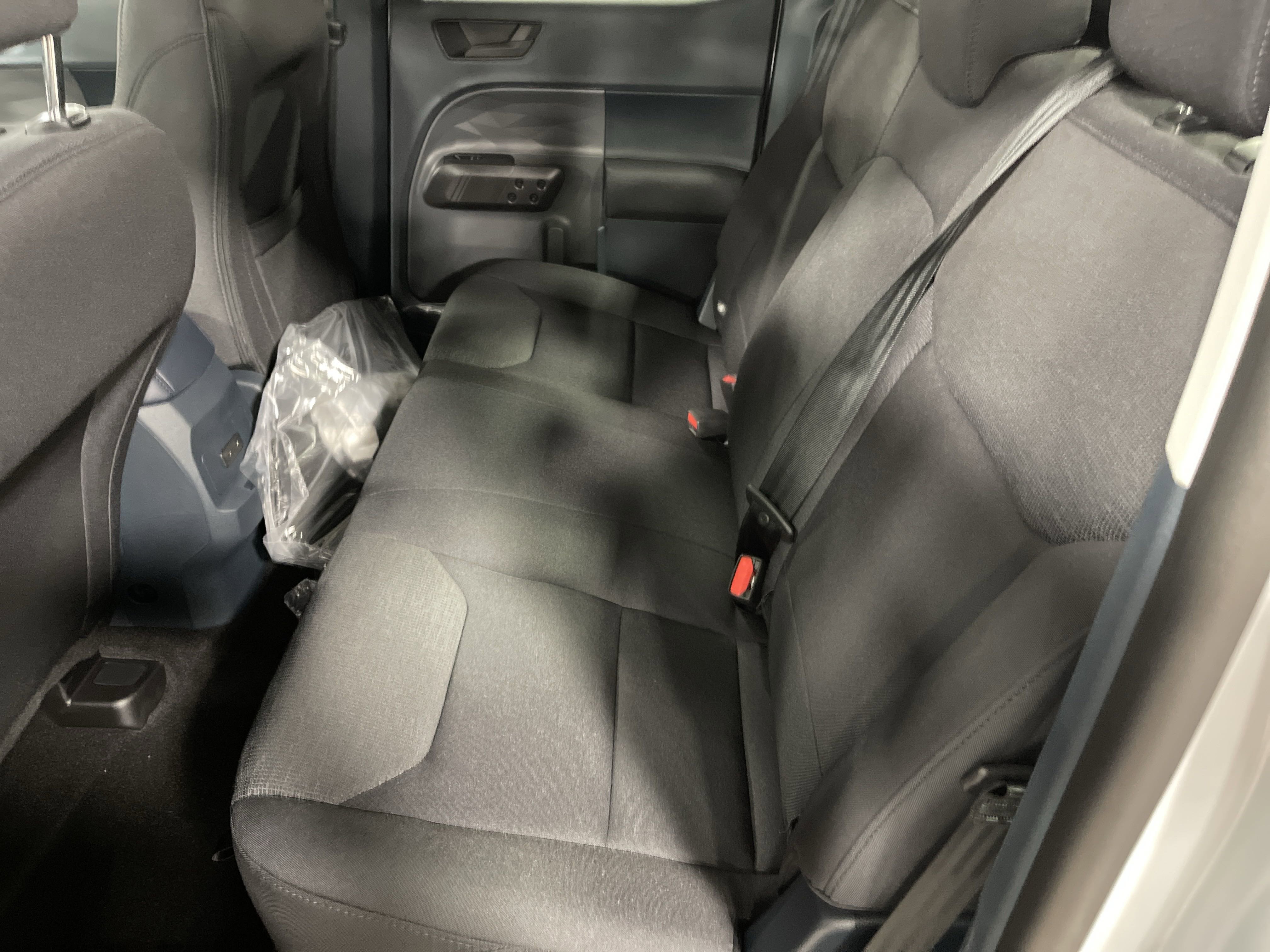 New 2025 Ford Maverick XL image 14