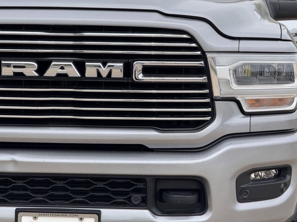 Used 2024 RAM 2500 Laramie w/ Sport Appearance Package AWD/4WD image 8