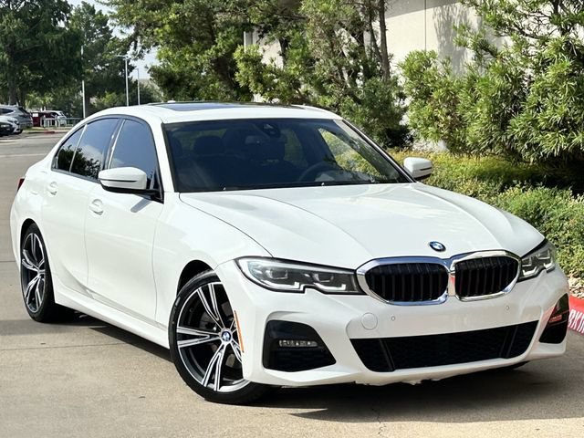 Used 2021 BMW 330i Sedan w/ M Sport Package RWD image 2