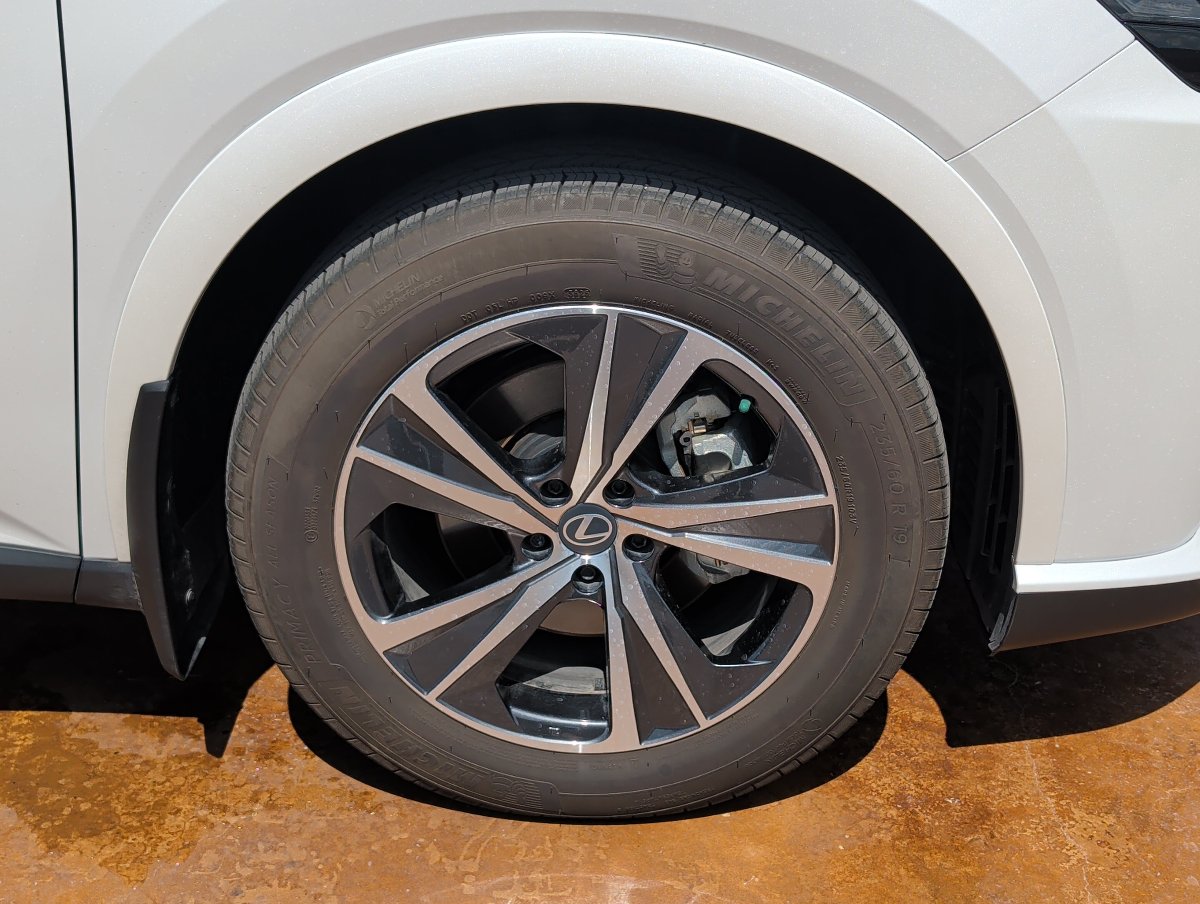 Used 2026 Lexus RX 350h w/ Convenience Package AWD/4WD image 7