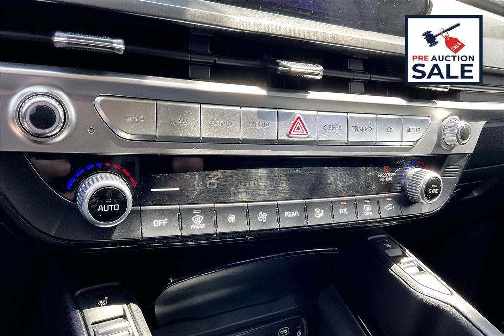 Used 2025 Kia Telluride S AWD/4WD image 33