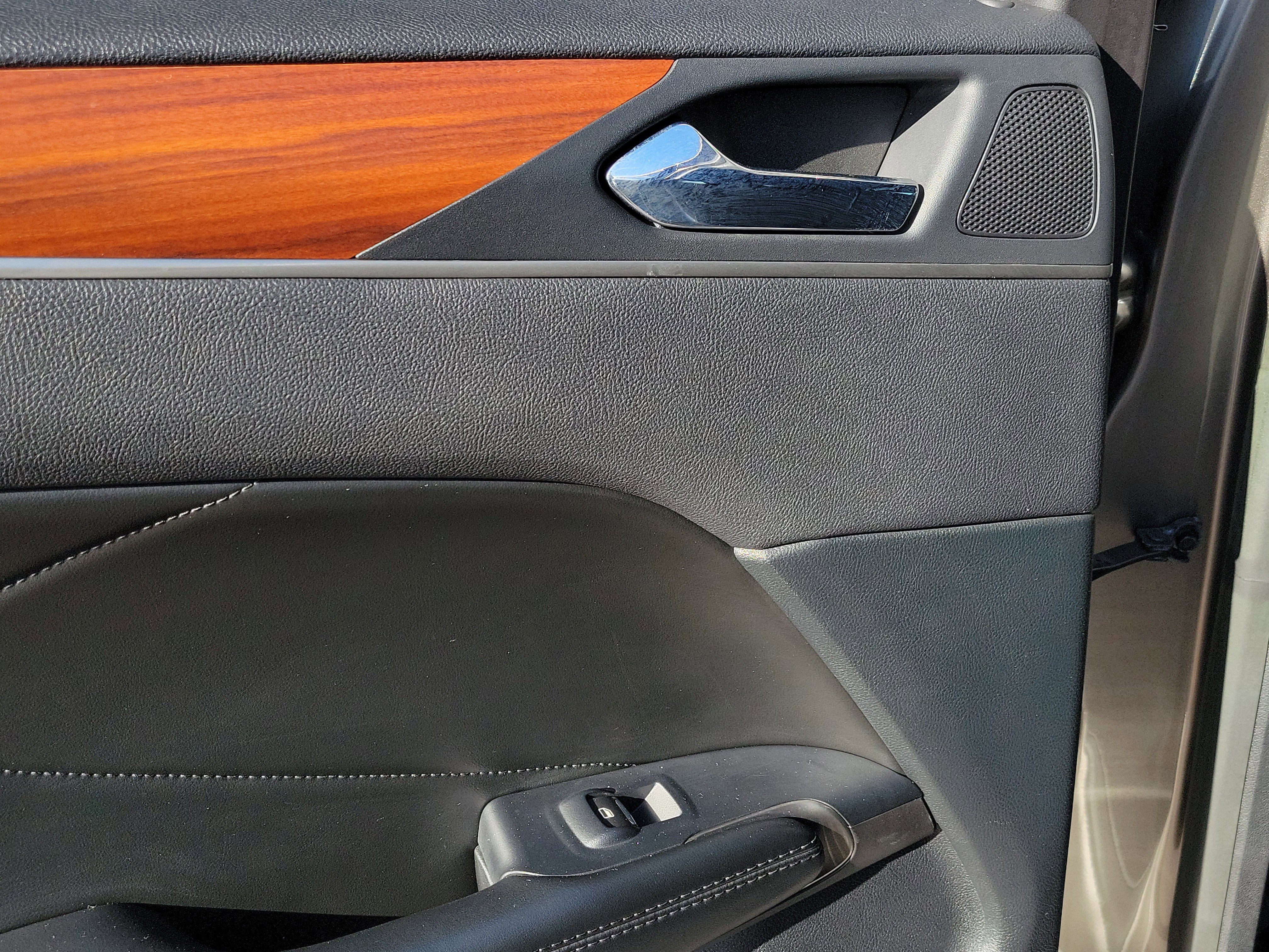 Used 2017 Lincoln MKC Reserve image 12