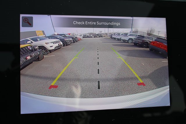 Used 2024 Jeep Wagoneer 4WD w/ Premium Group I image 9