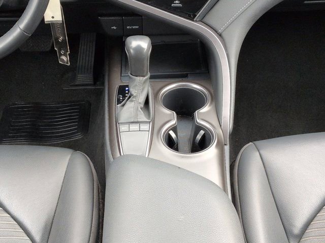 Used 2023 Toyota Camry SE FWD image 19