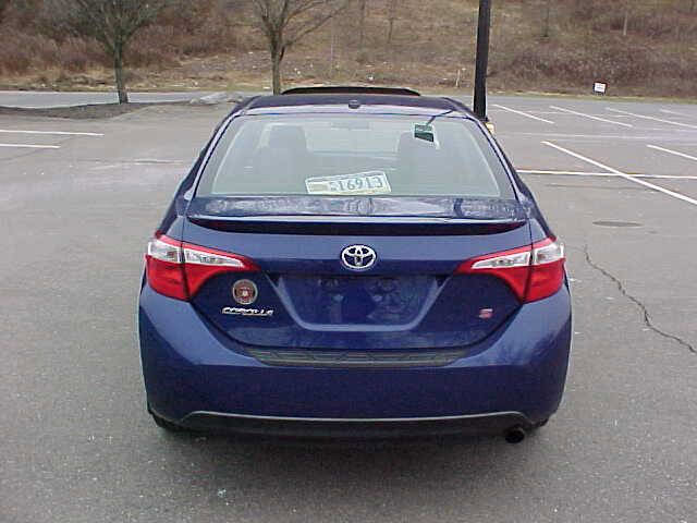 Used 2015 Toyota Corolla S image 27
