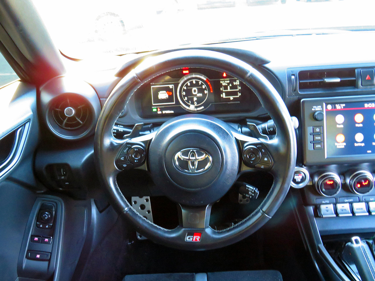 Used 2023 Toyota GR86 Premium image 18