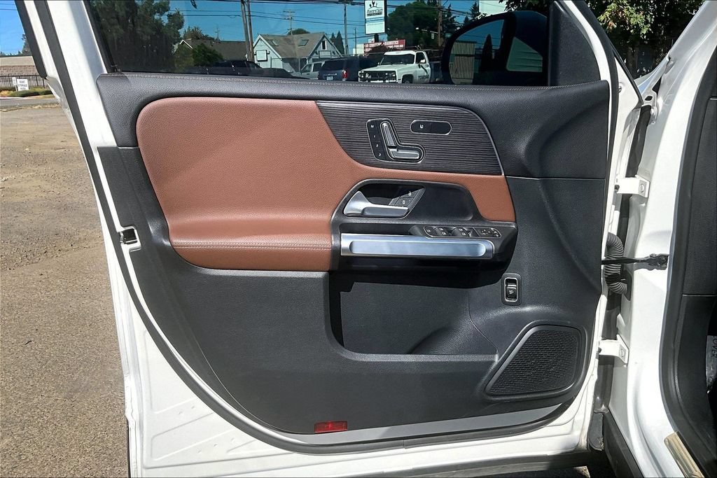 Used 2023 Mercedes-Benz GLB 35 AMG 4MATIC image 22