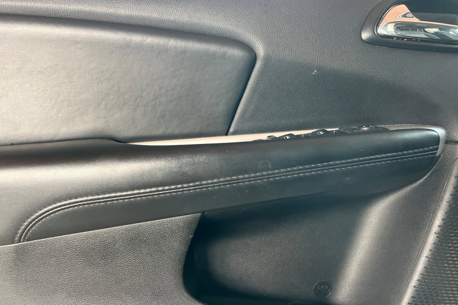 Used 2018 Dodge Journey SE w/ Popular Equipment Group image 12