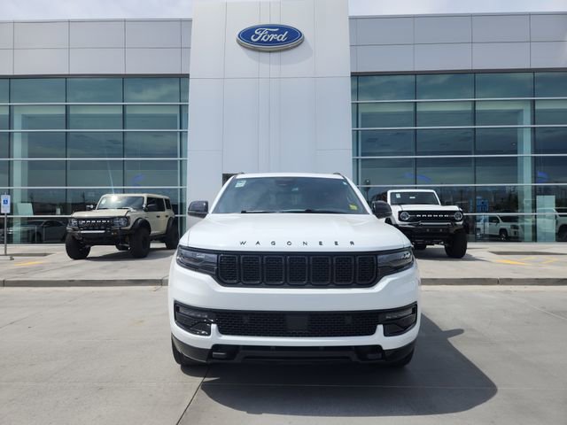 Used 2023 Jeep Wagoneer Series II AWD/4WD image 2