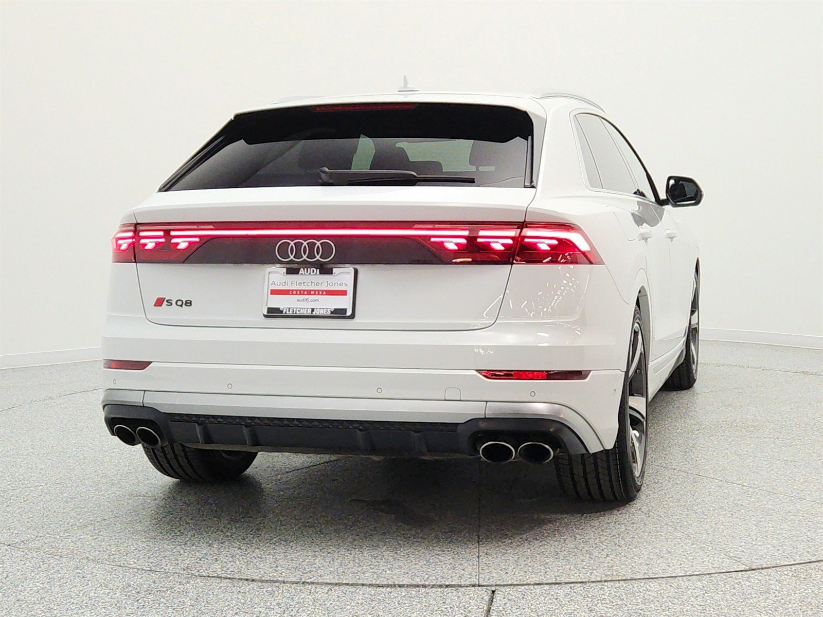 Used 2024 Audi SQ8 Prestige AWD/4WD image 6