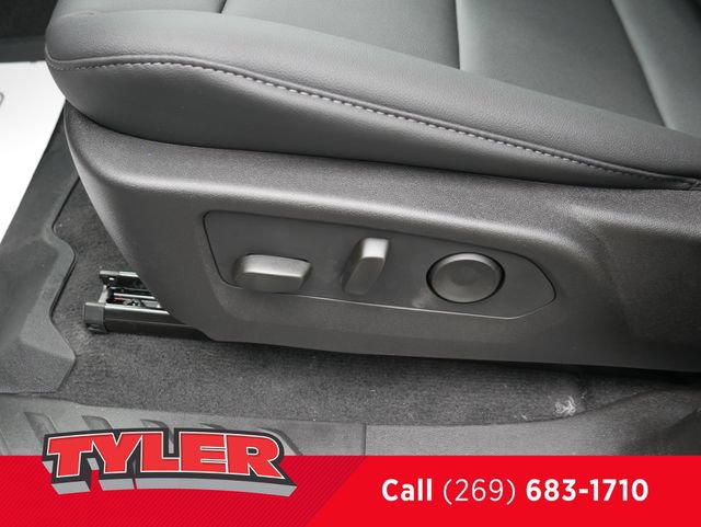New 2026 Chevrolet Colorado LT w/ LT Convenience Package AWD/4WD image 21