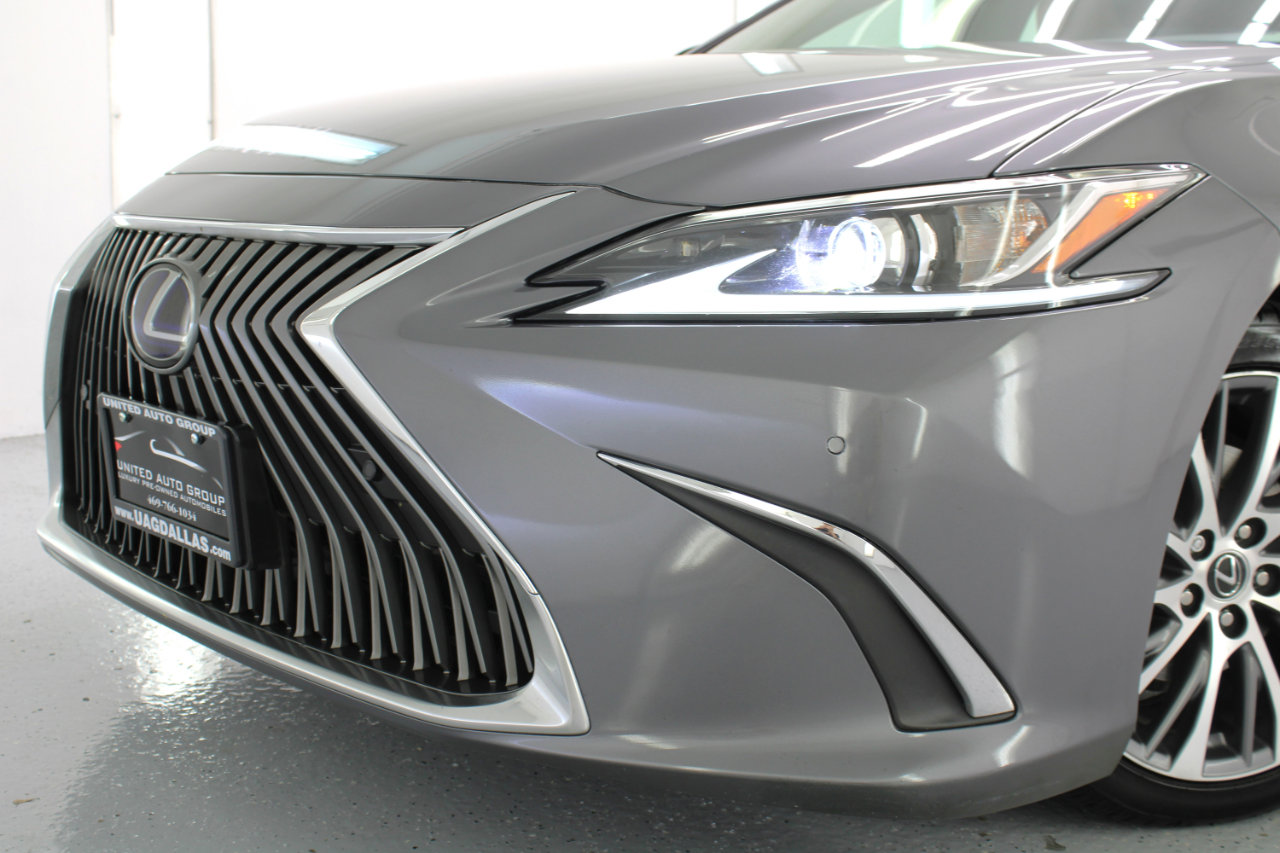 Used 2021 Lexus ES 300h w/ Premium Package image 20