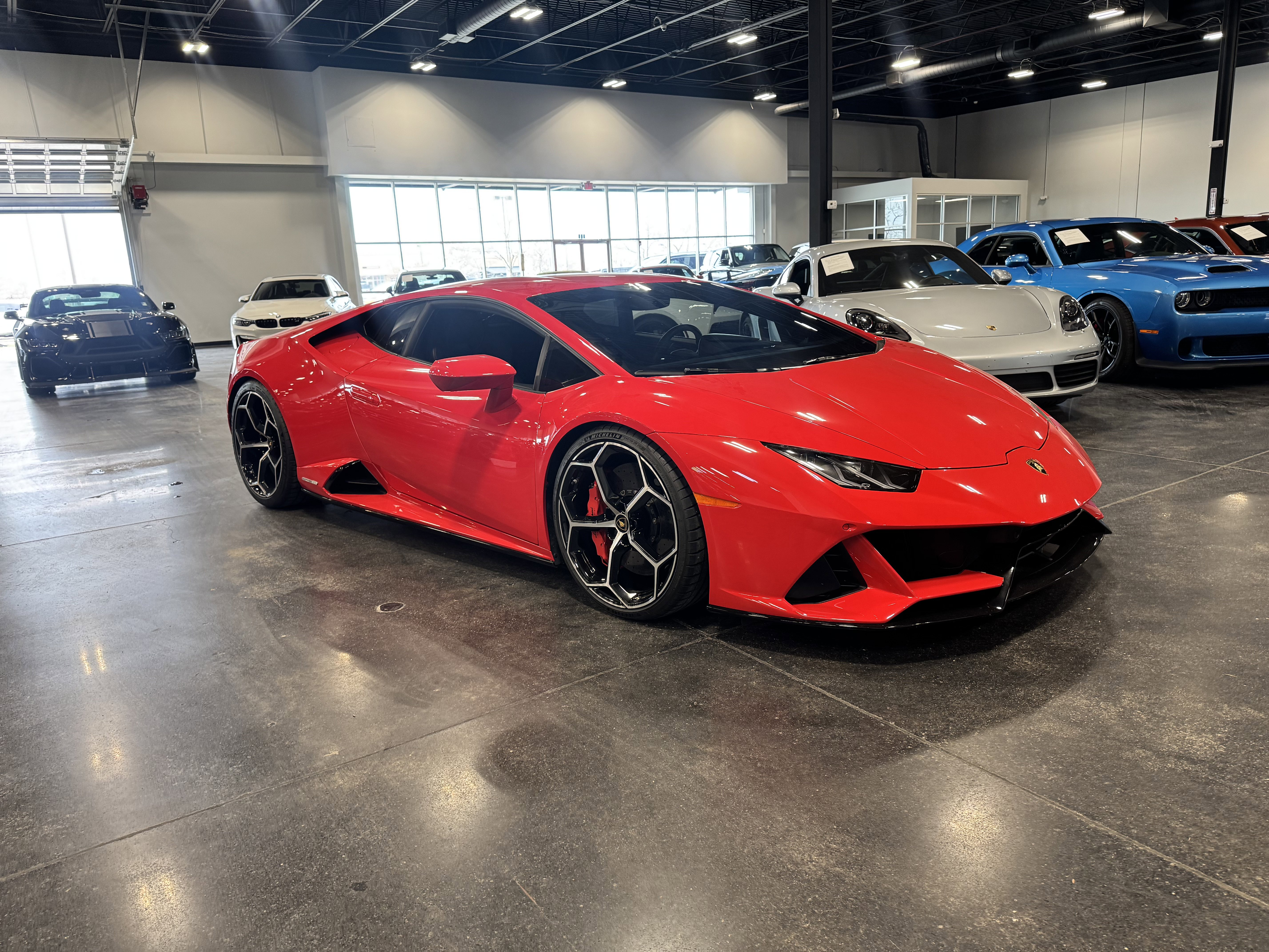 Used 2020 Lamborghini Huracan EVO image 16