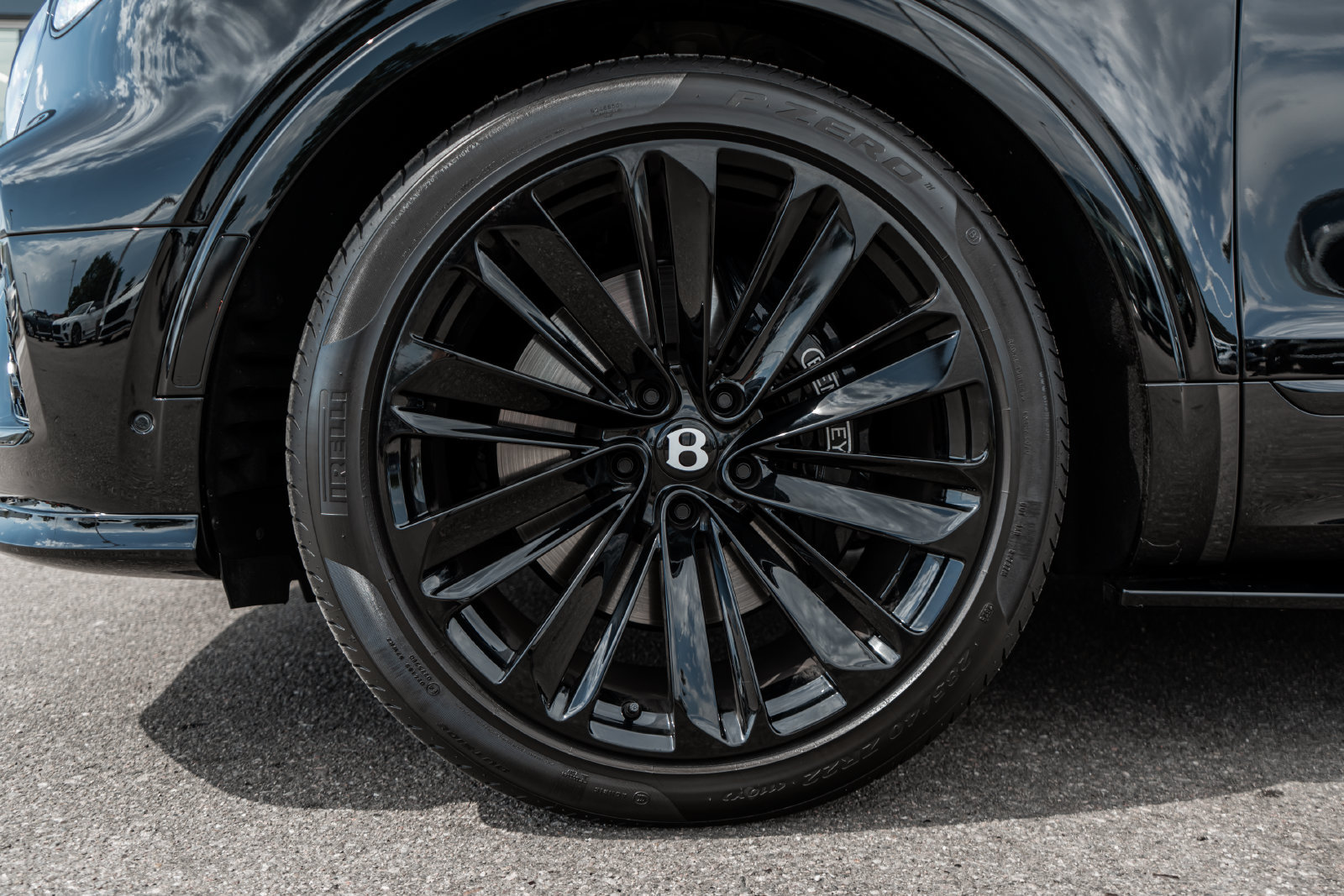 Certified 2026 Bentley Bentayga Speed AWD/4WD image 6