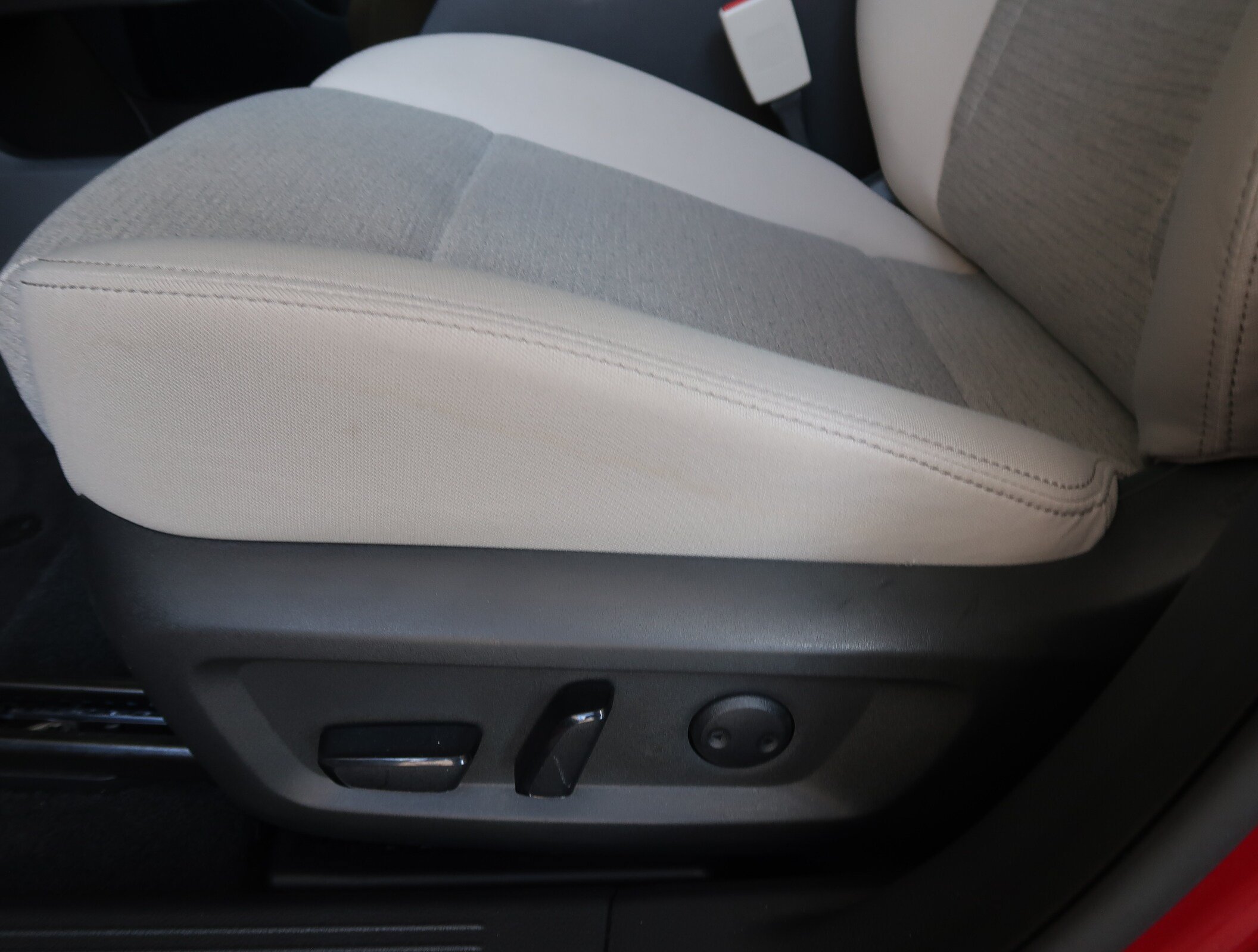 Used 2022 Nissan Rogue SV AWD/4WD image 19