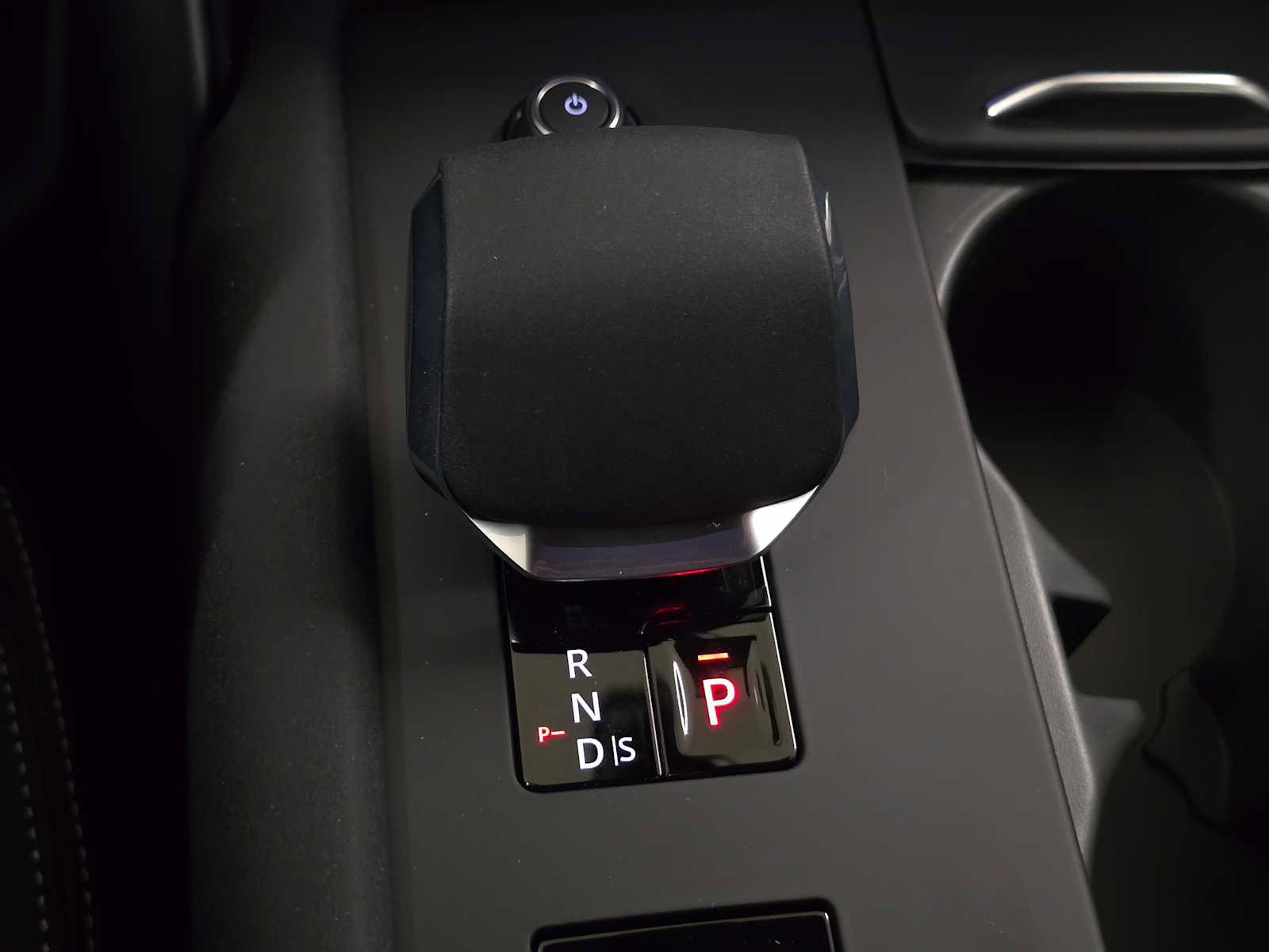 New 2026 Land Rover Discovery S AWD/4WD image 34