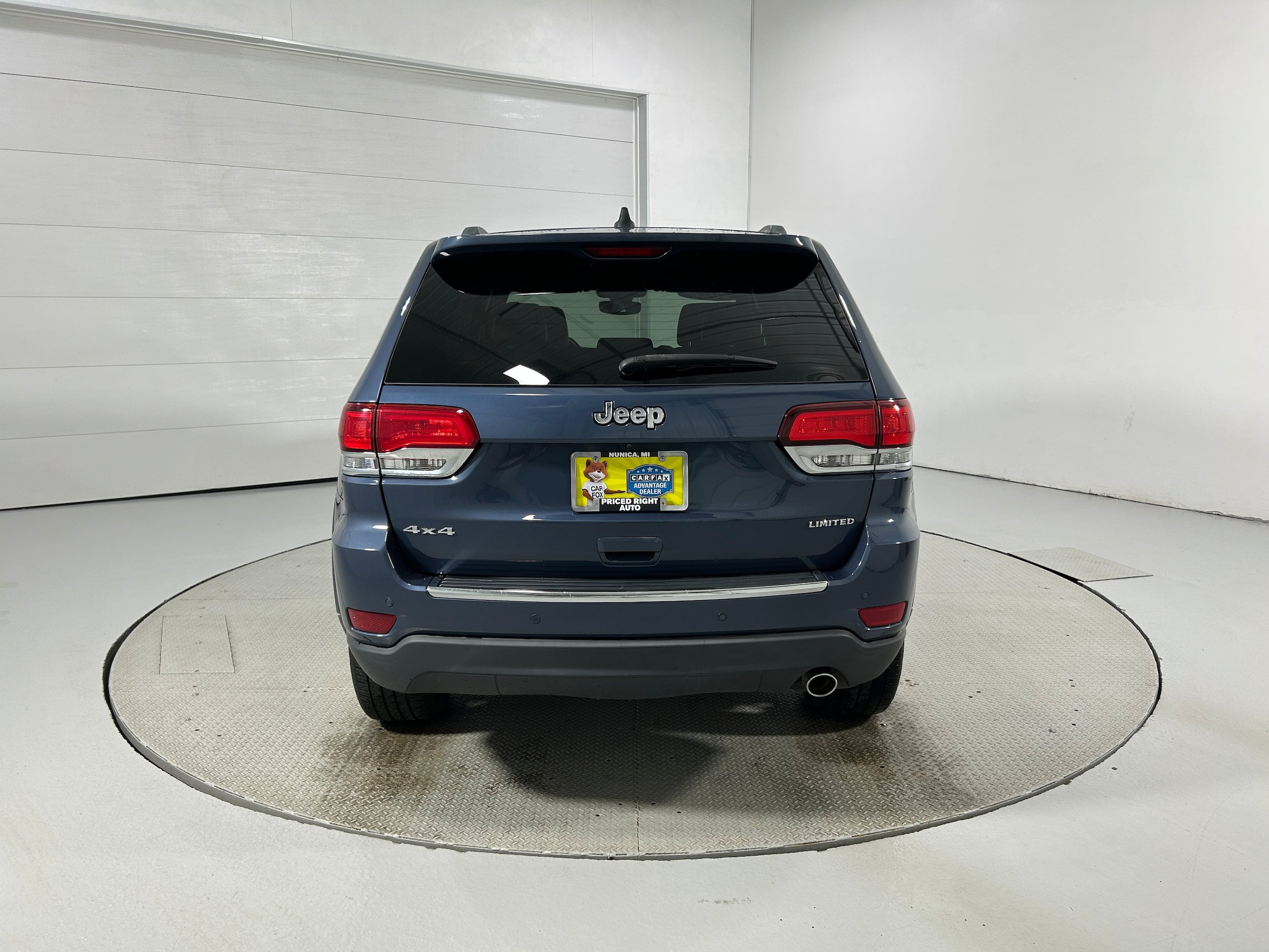 Used 2020 Jeep Grand Cherokee Limited AWD/4WD image 34