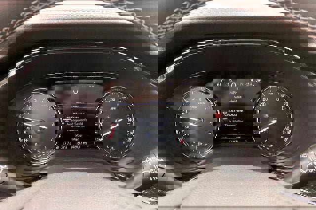 Used 2022 Buick Envision Essence w/ Safety Package image 25