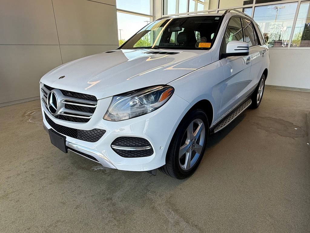 Used 2019 Mercedes-Benz GLE 400 4MATIC w/ Premium 1 Package image 4