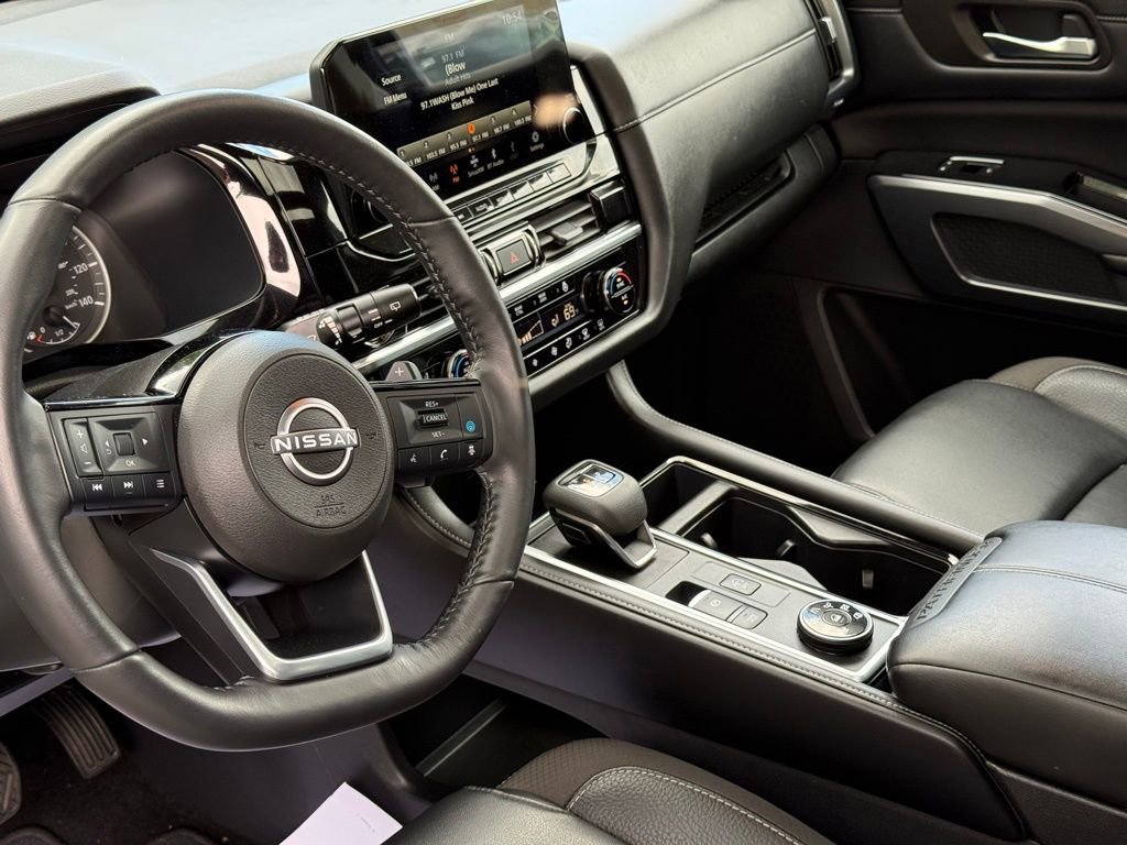 Certified 2023 Nissan Pathfinder SL w/ SL Premium Package AWD/4WD image 16