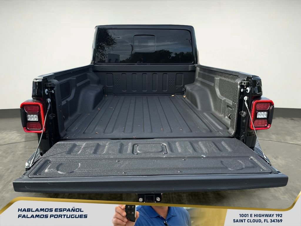 Used 2025 Jeep Gladiator Mojave w/ Safety Group image 36