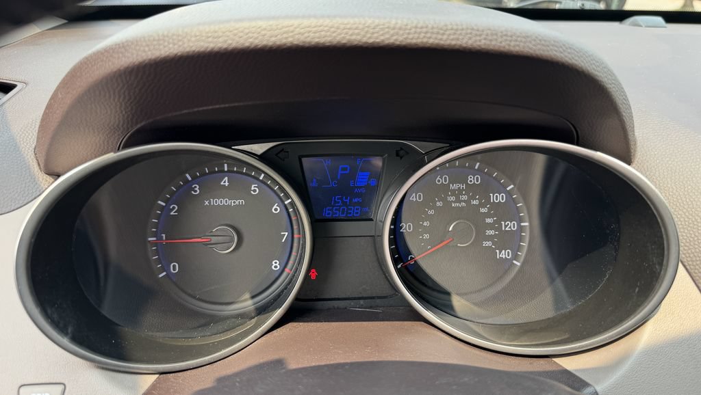 Used 2011 Hyundai Tucson GLS FWD image 15