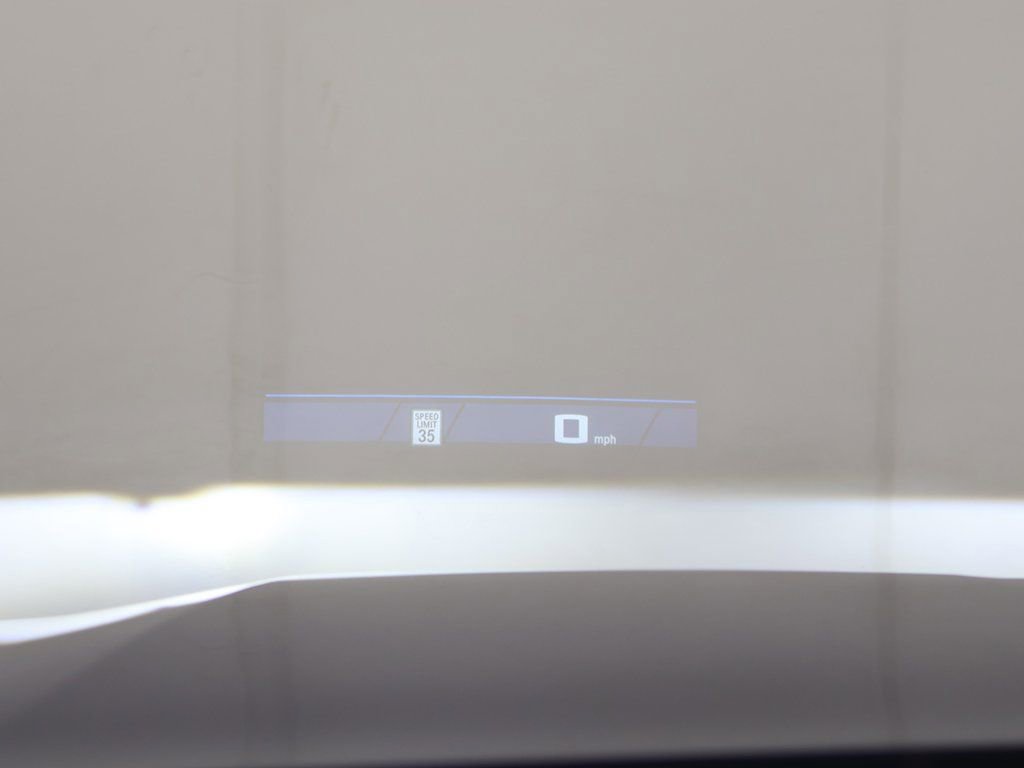 Used 2025 BMW M5 Touring image 48