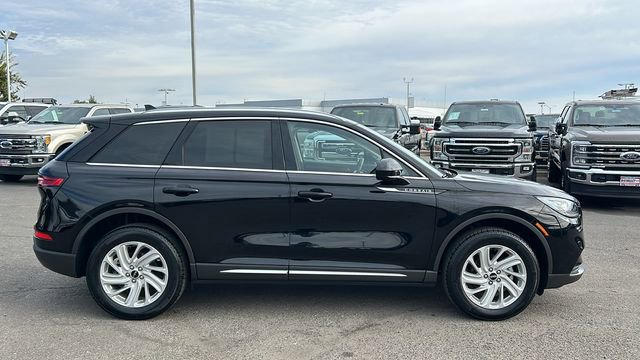 Used 2022 Lincoln Corsair FWD image 2