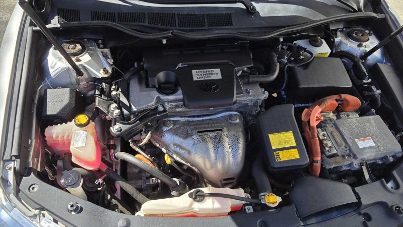 Used 2012 Toyota Camry XLE w/ Leather Pkg FWD image 40
