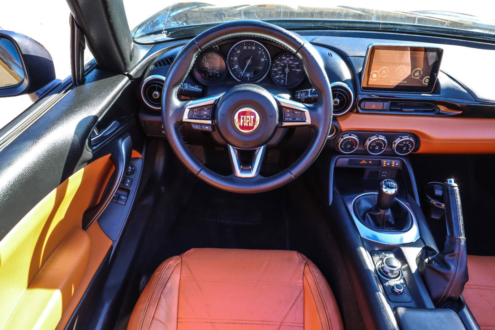 Used 2017 FIAT 124 Spider Lusso RWD image 26