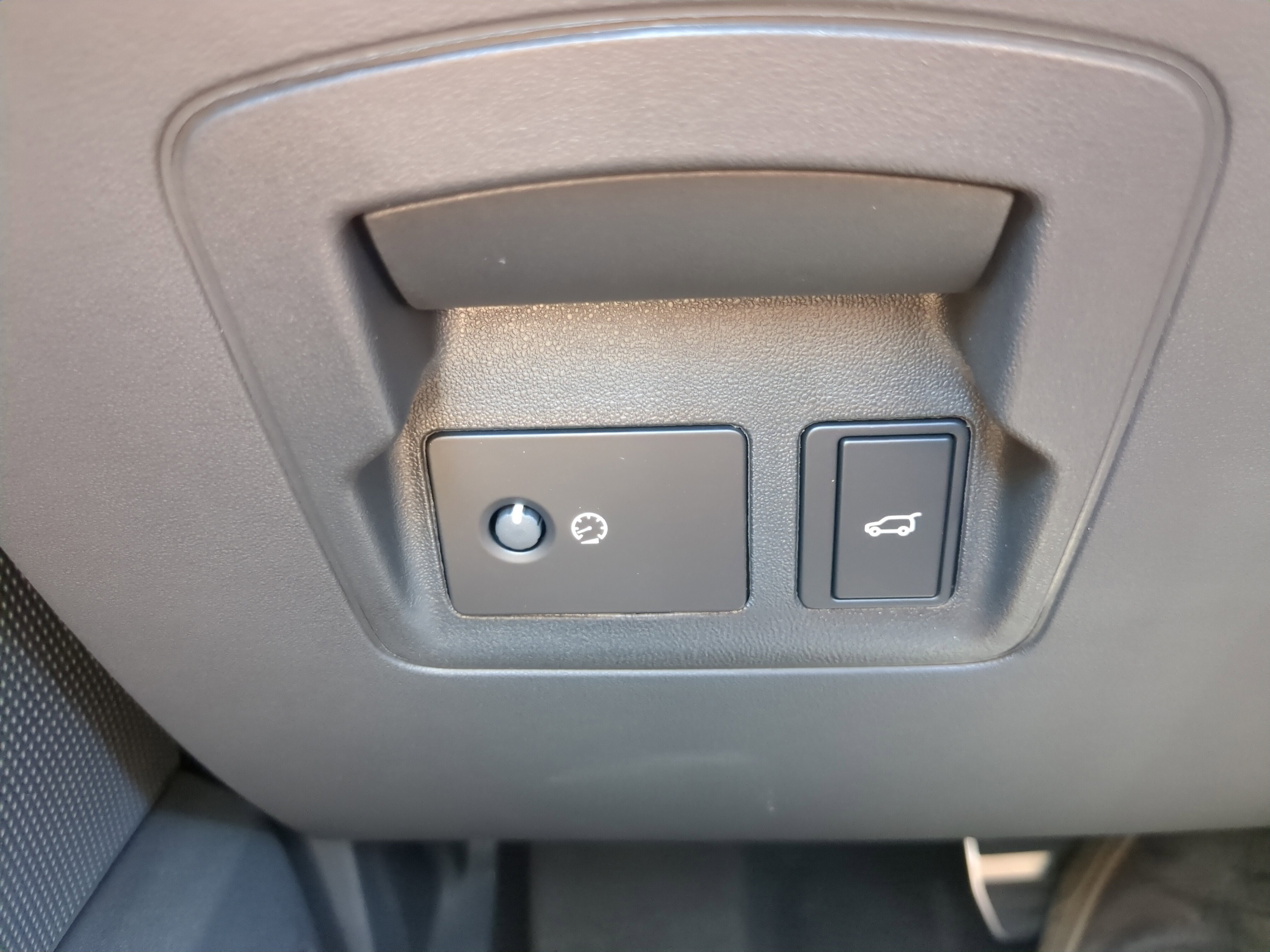 New 2026 Land Rover Range Rover Velar Dynamic SE image 26