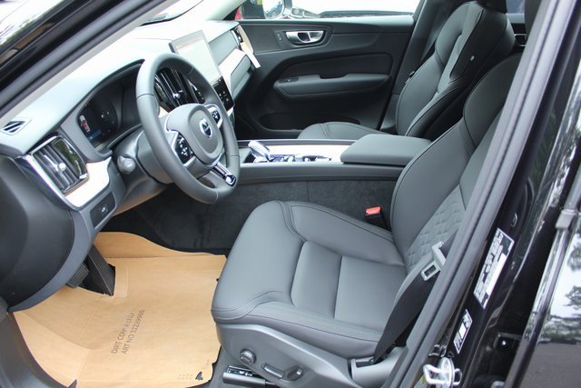 New 2026 Volvo XC60 B5 Plus w/ Protection Package Premier image 12
