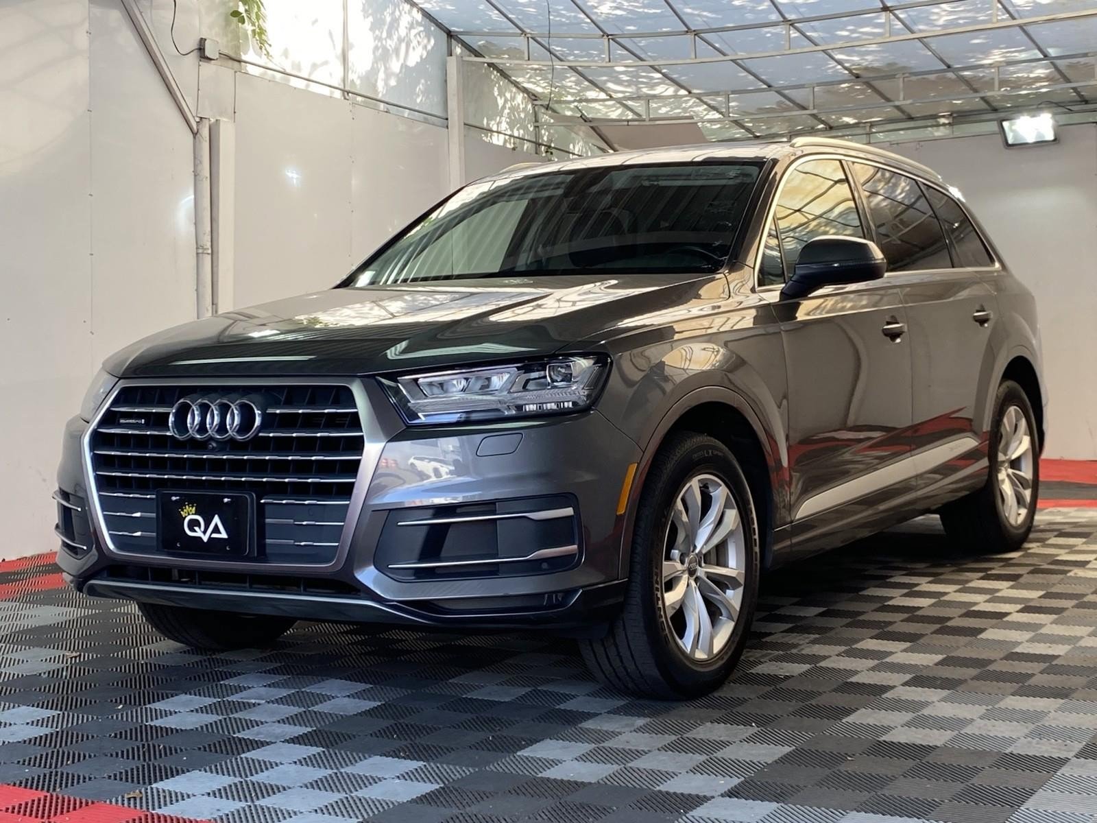 Used 2019 Audi Q7 2.0T Premium w/ Cold Weather Package AWD/4WD image 3