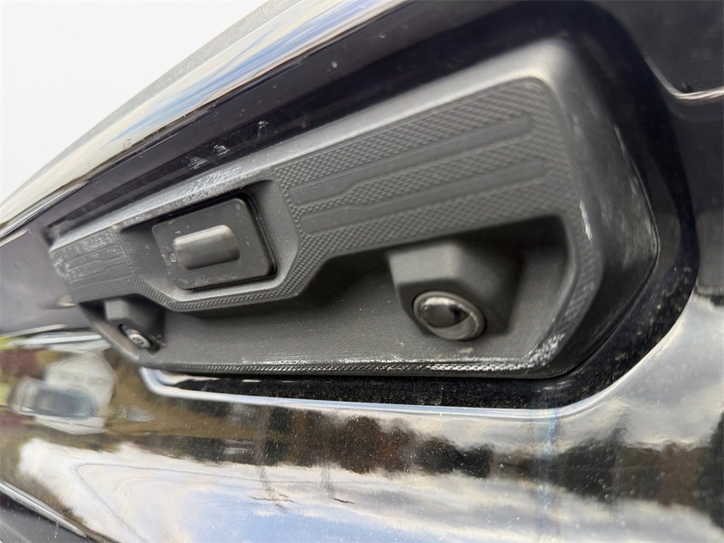 Used 2022 Chevrolet Silverado 1500 LT image 16