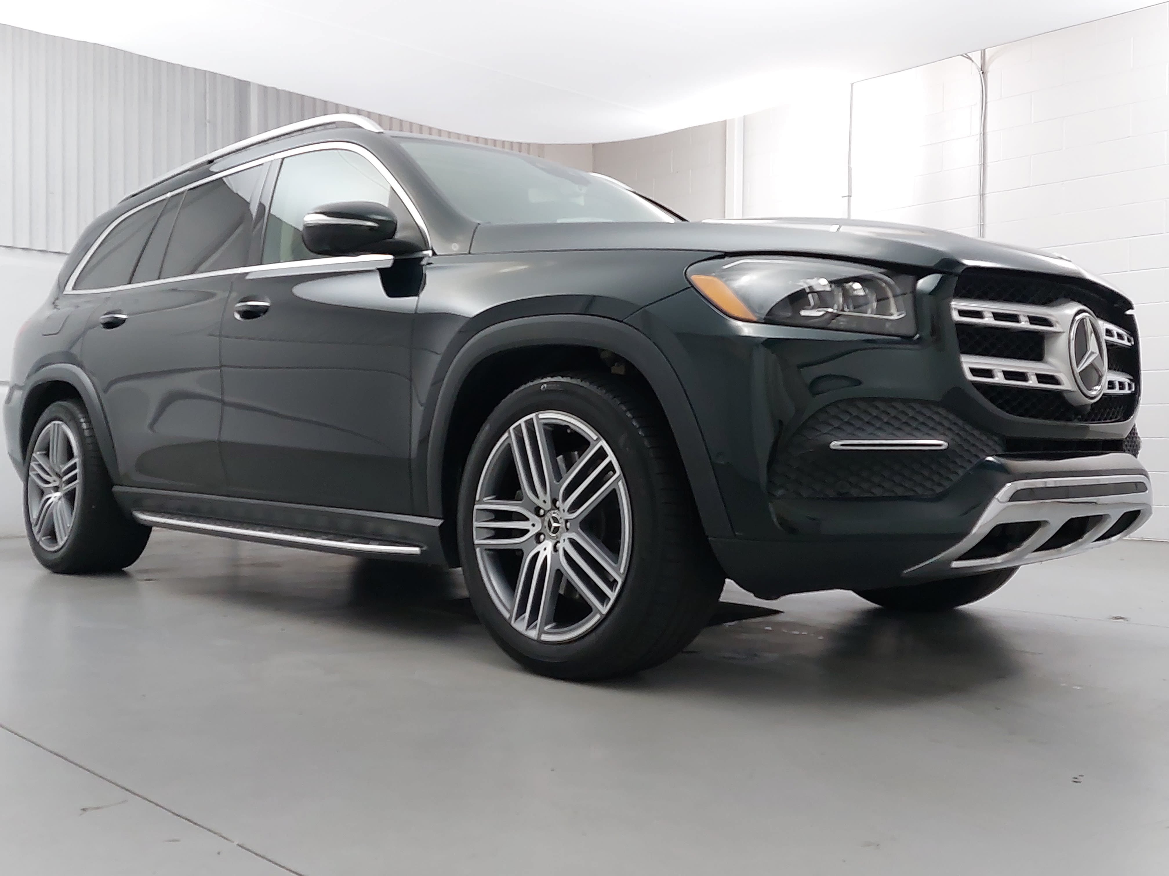 Used 2020 Mercedes-Benz GLS 450 4MATIC image 9