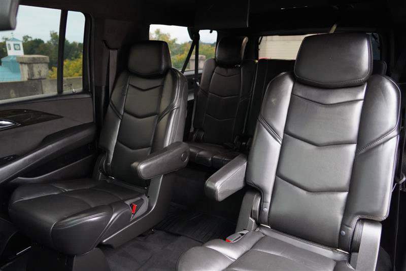 Used 2018 Cadillac Escalade ESV Platinum AWD/4WD image 74